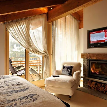 木屋 Panorama Chalet Stunning Glacial Views And Majestic Dom Peaks *